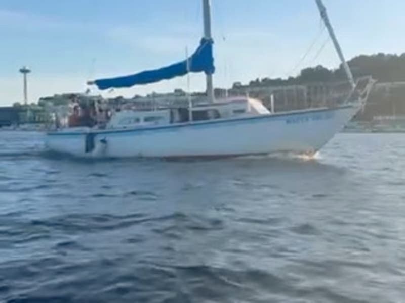 32-foot Ericson Sloop on Lake Union